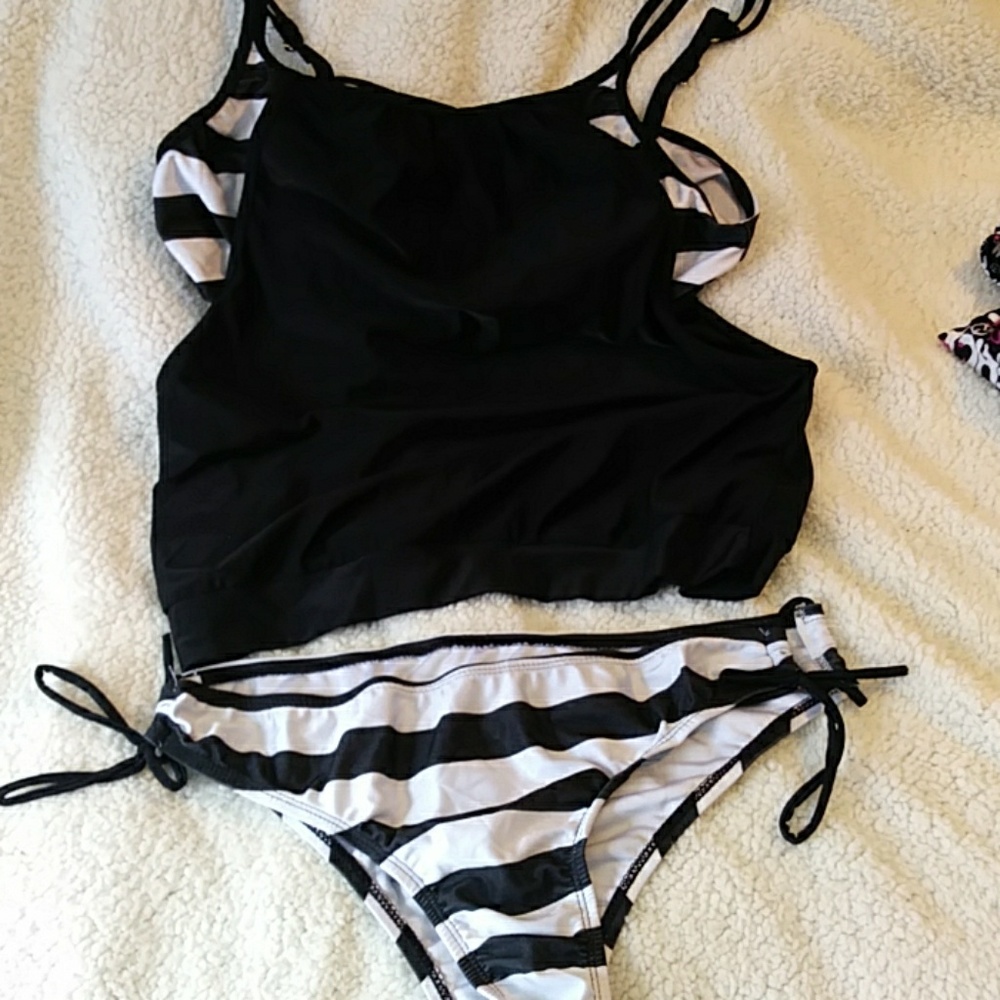 2 piece bathing suit